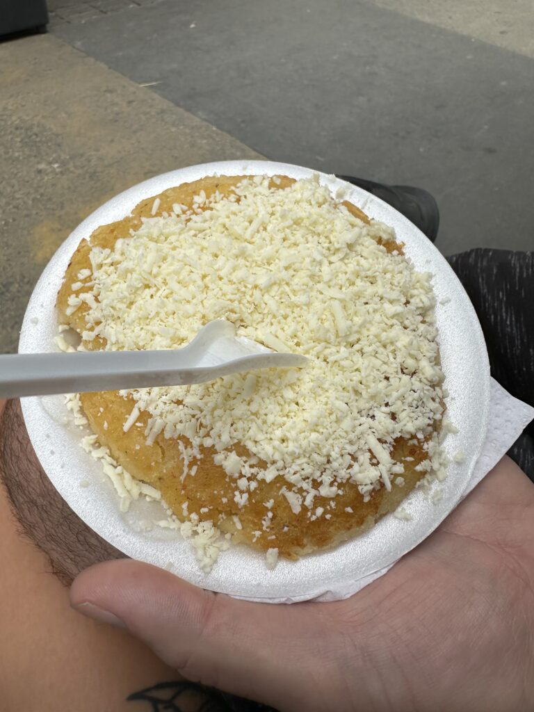 Arepa Comuna 13, Medellin