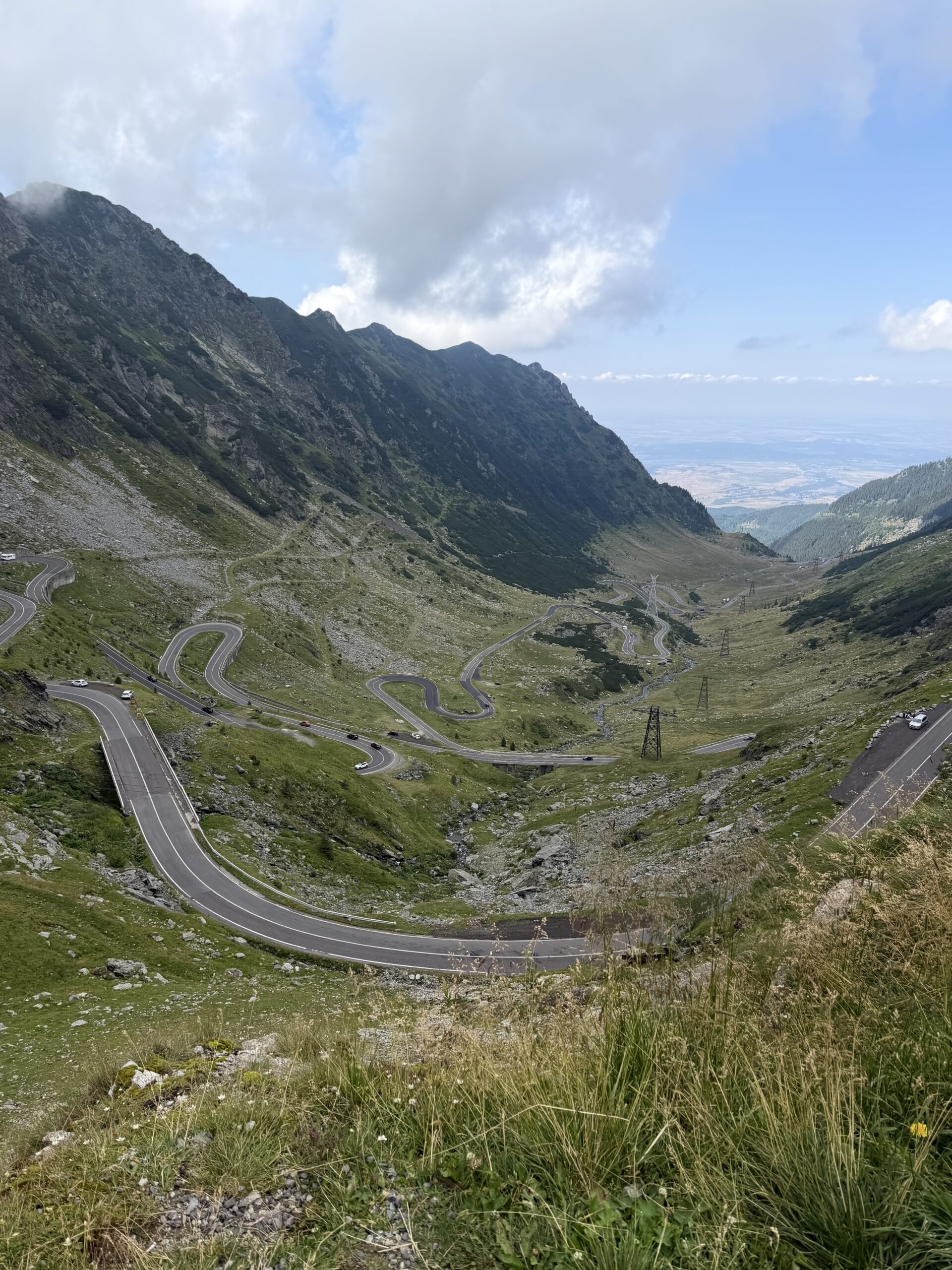 Faire la Transfăgărășan en 1 jour (de Bucarest à Sibiu) : Récit & Guide Pratique