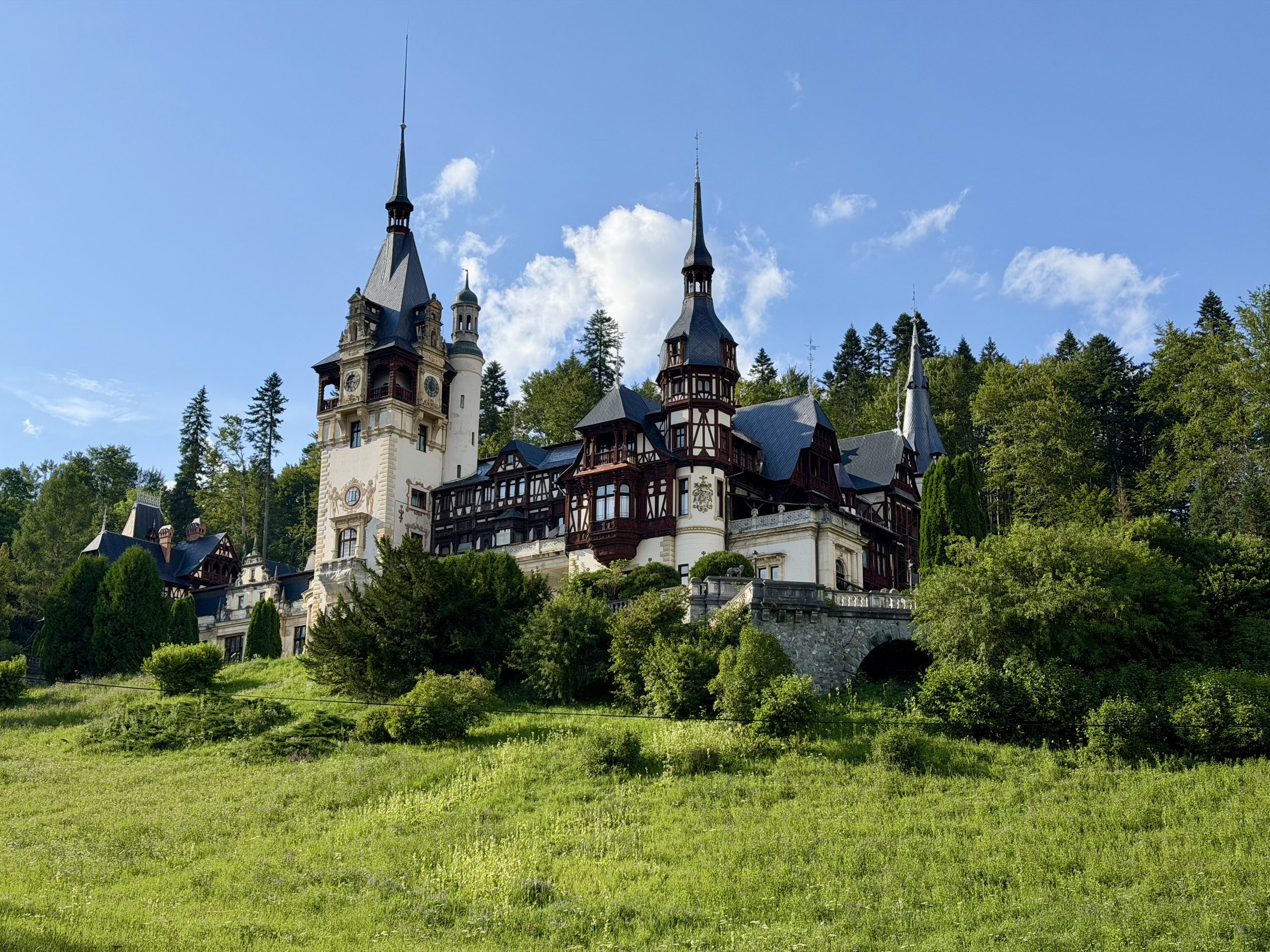 Une journée entre le Parc des Bucegi et Sinaia : notre itinéraire détaillé Une journée entre le Parc des Bucegi et Sinaia : notre itinéraire détaillé